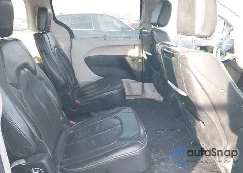 2018 Chrysler Pacifica Limited z USA, uszkodzony, nr VIN 2C4RC1GG4JR232681